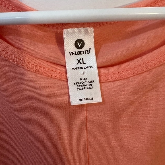 Velocity Top - Picture 3 of 3